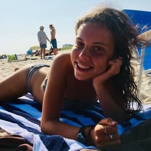 Meet your Posher, Ava